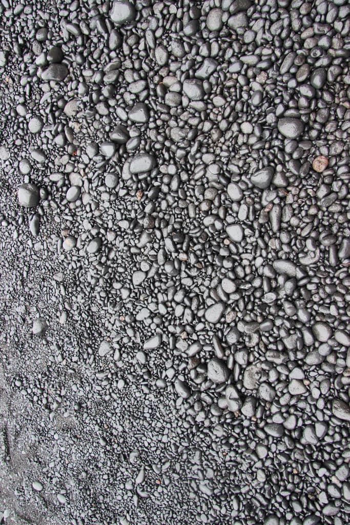 Wai?anapanapa Black Sand Beach