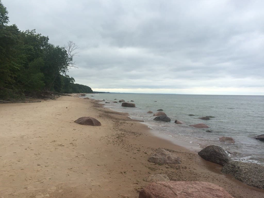 Ontika Cliff Shore Beach — photo by sergei.gussev