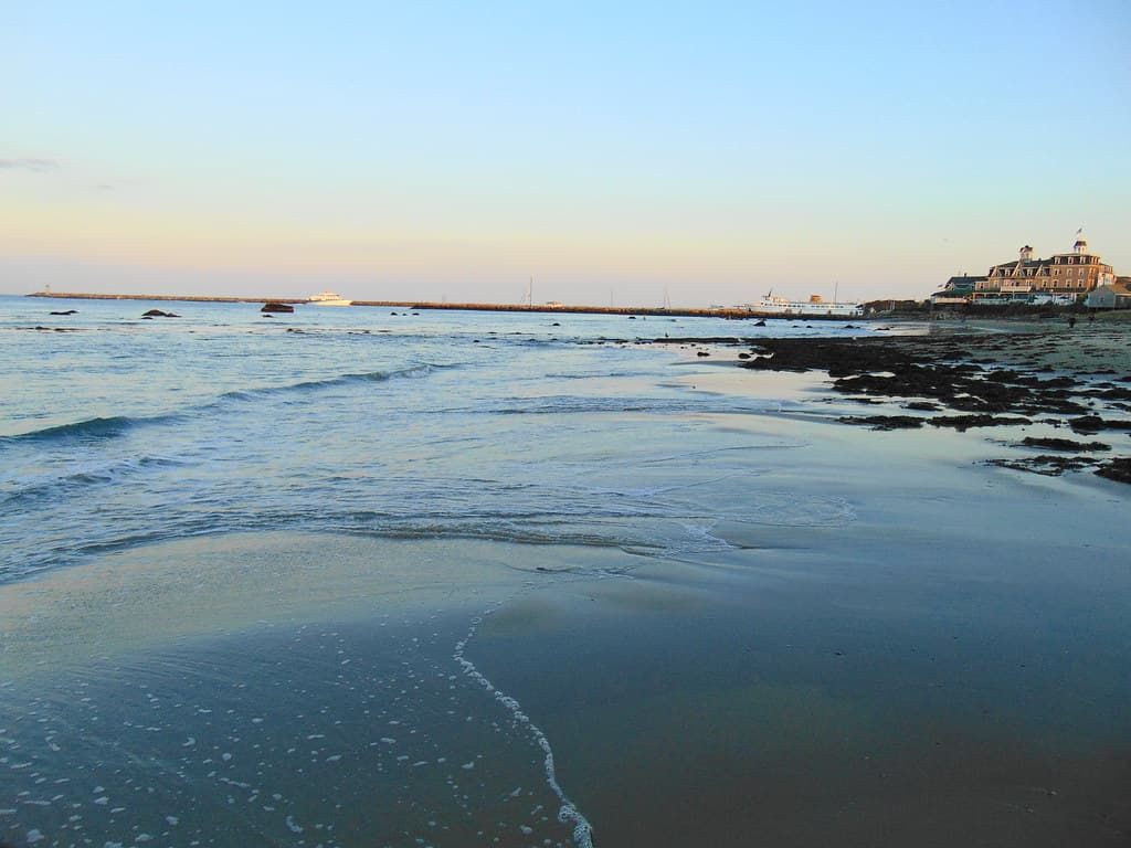 Fred Benson Town Beach