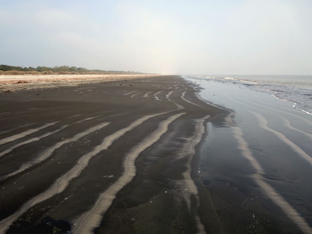 Dimer Char Beach