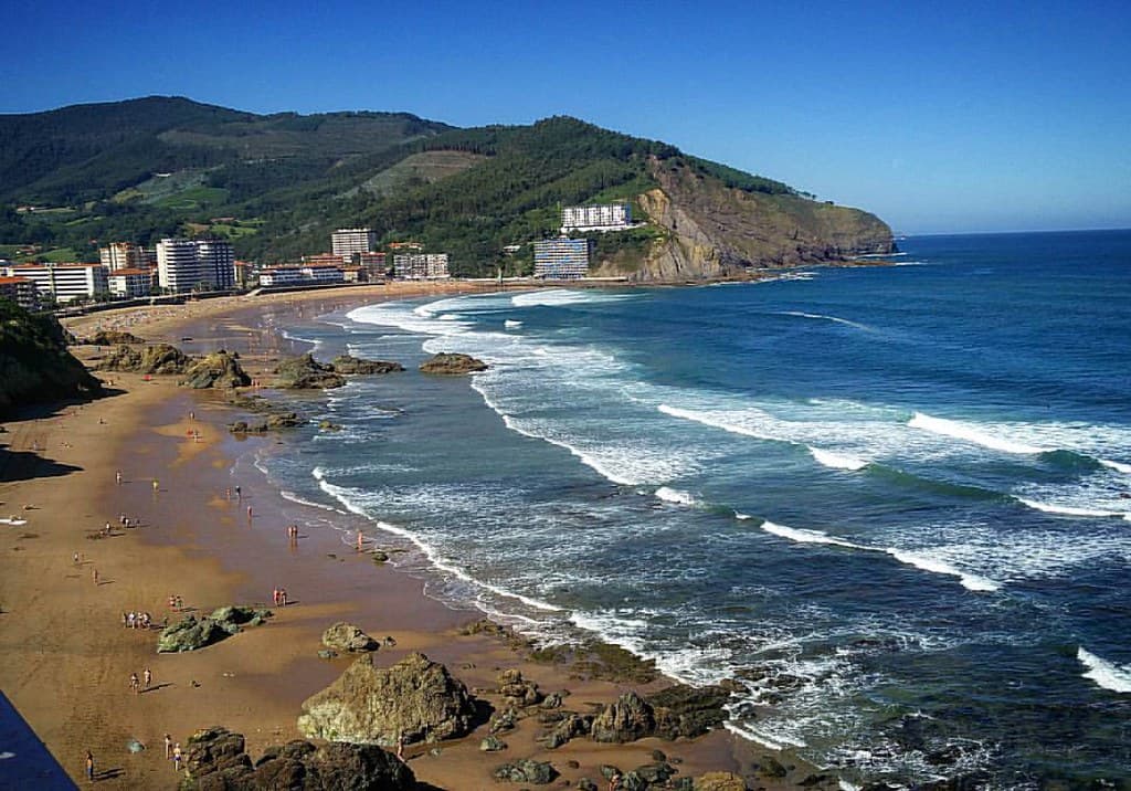 Armintza Beach