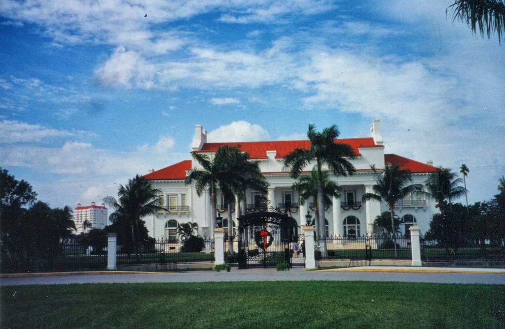 Fifth Avenue Beach