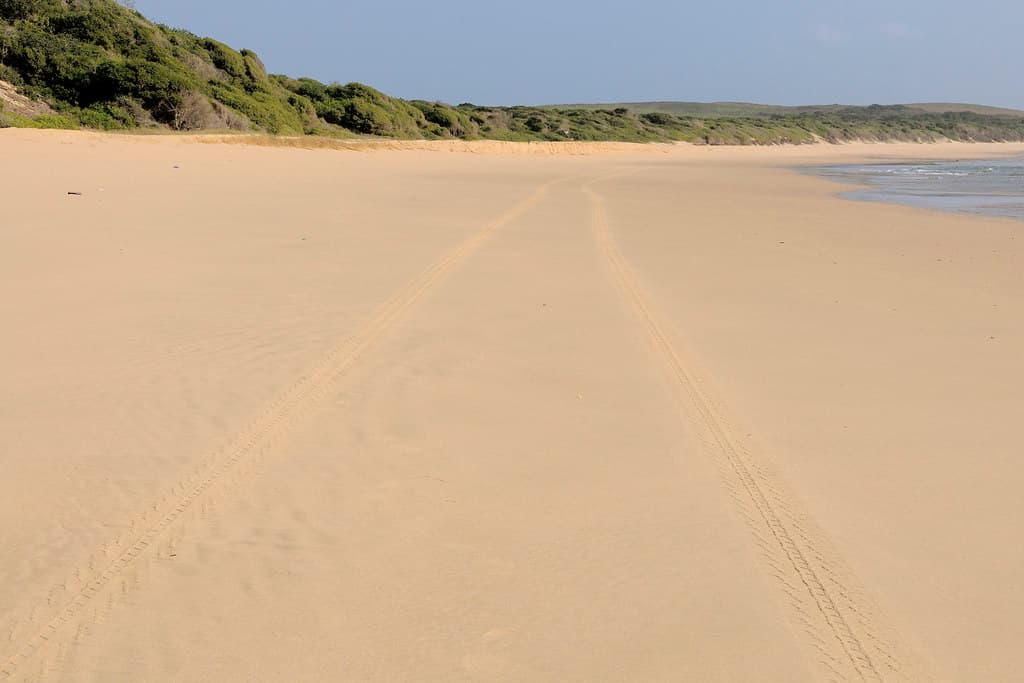Ponta Milibangalala Beach