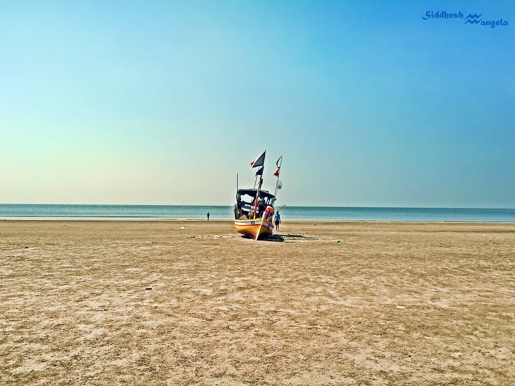 Tarapur Beach — photo by Sid da' Cool