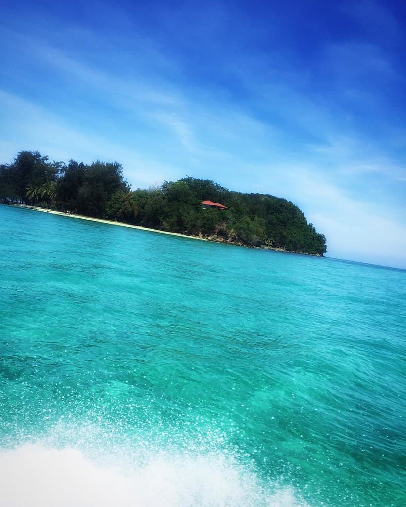 Manukan Island Beach view 2