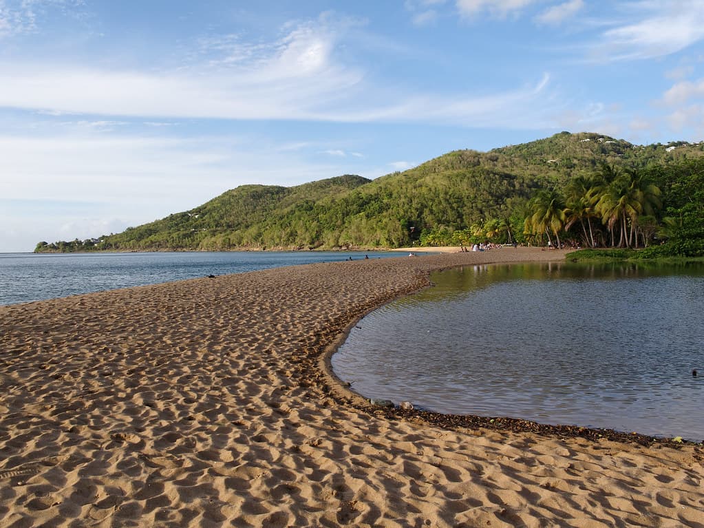 Plage de Petite Anse Pointe-Noire view 2