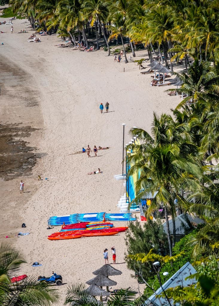 Catseye Beach