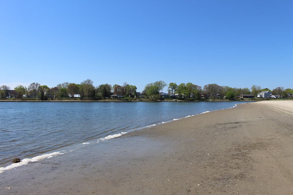 City Park Beach (Buttonwoods)