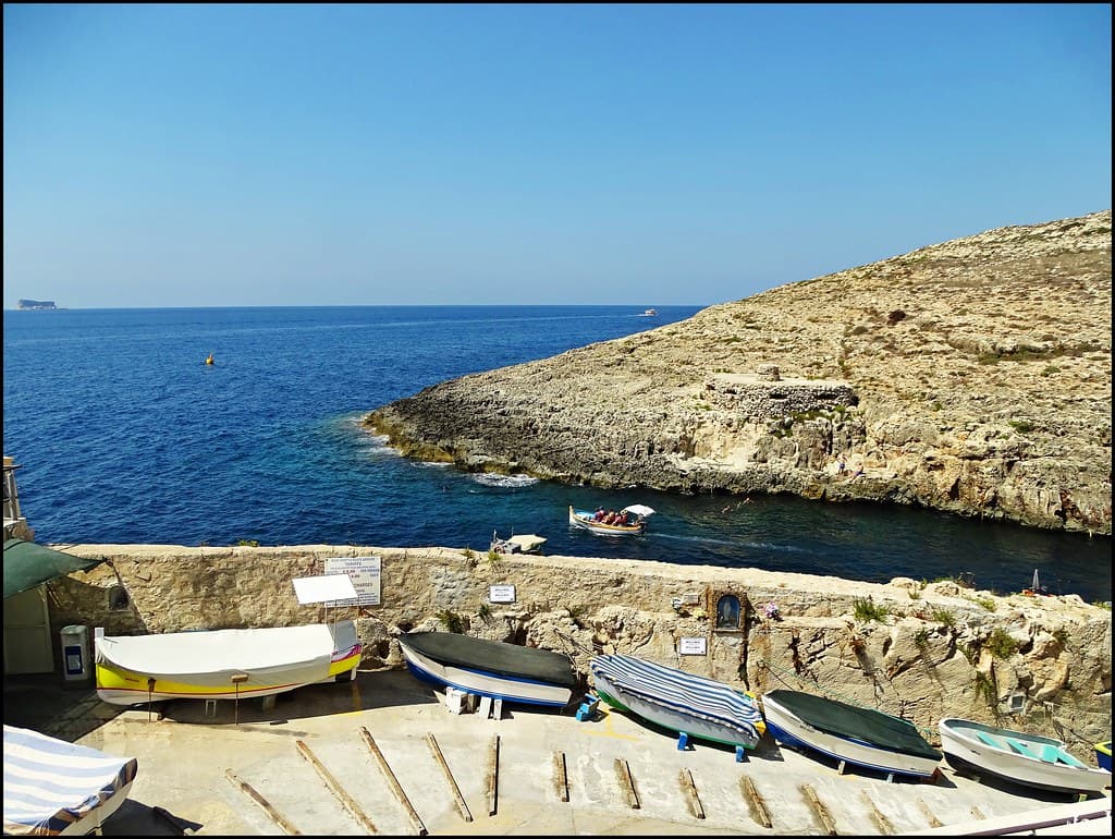 Wied iż-Żurrieq Beach