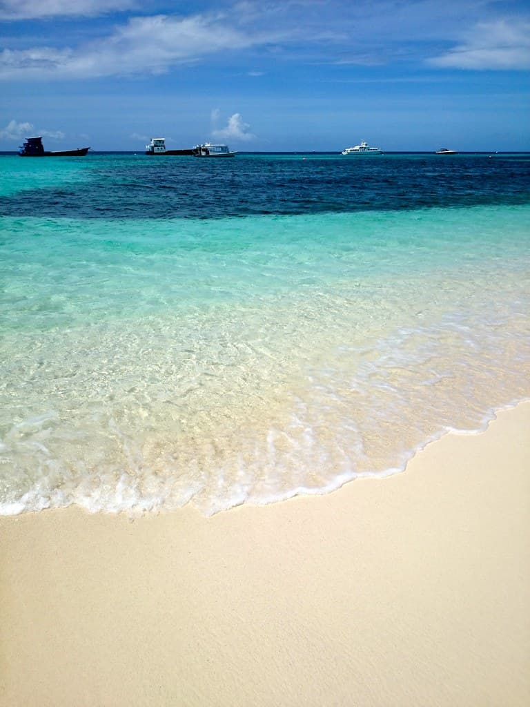 Innahura Beach